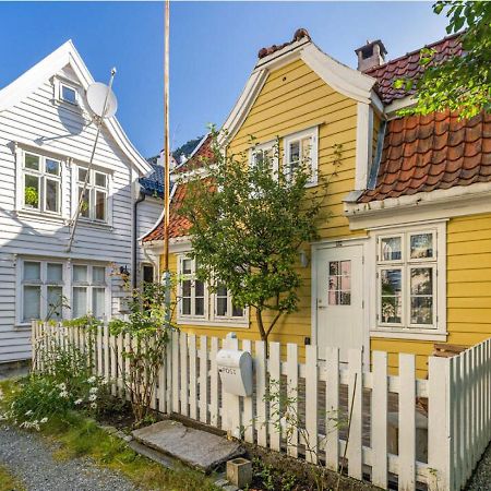 Charming Bergen House, Rare Historic House From 1779, Whole House Lägenhet Exteriör bild
